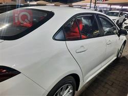 تۆیۆتا کۆرۆلا